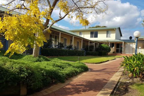 Park Avenue Holiday Units - Accommodation Brisbane 0