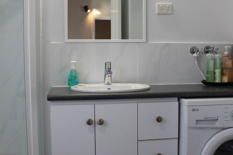 The Sleeping Lady Private Retreat - Accommodation Brisbane 1