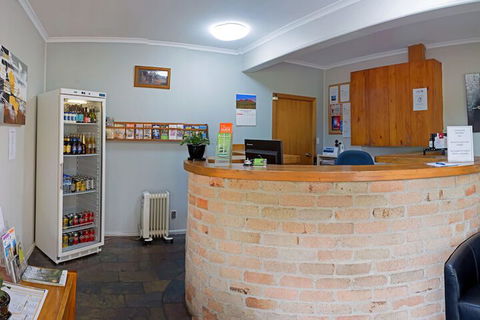Rest Point Motor Inn - Accommodation Brisbane 2