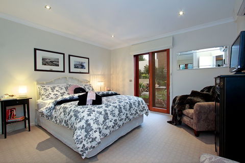 The Guest Room Mt. Martha - Accommodation Brisbane 6