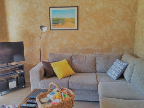 Milton Country Cottages - Accommodation Brisbane 2