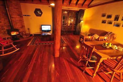 Clover Cottage Country Retreat - Accommodation Brisbane 6