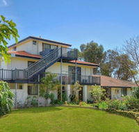 Martin Fields Beach Retreat - Accommodation Brisbane