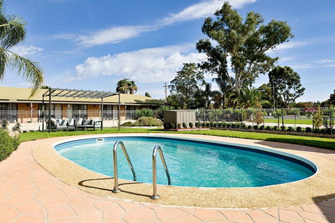 Statesman Motor Inn - Accommodation Brisbane 2