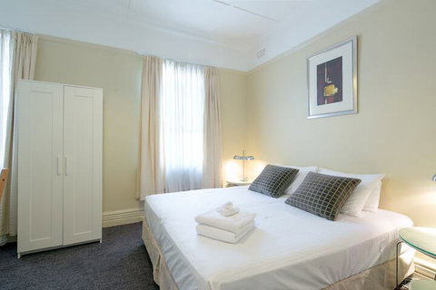 Neutral Bay Lodge - Accommodation Brisbane 3