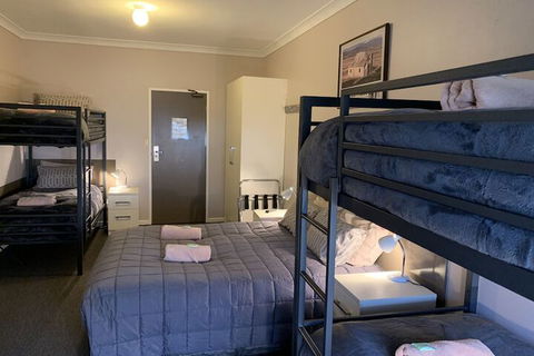 Aalberg Chalet - Accommodation Brisbane 7