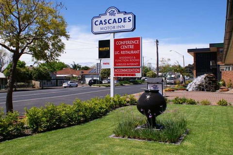 Cascades Motor Inn - Accommodation Brisbane 3