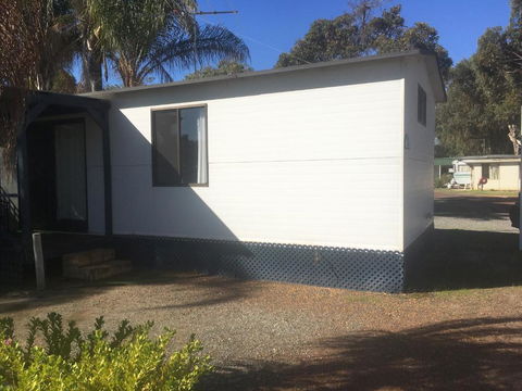 Pinjarra Caravan Park & Cabins - Accommodation Brisbane 3