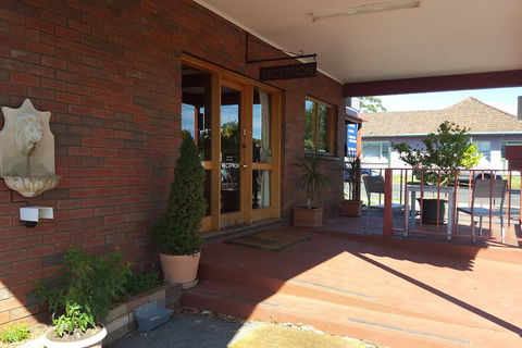 Hepburn Springs Motor Inn - Accommodation Brisbane 1