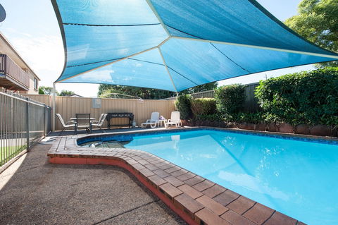 Jacaranda Place Motor Inn - Accommodation Brisbane 4