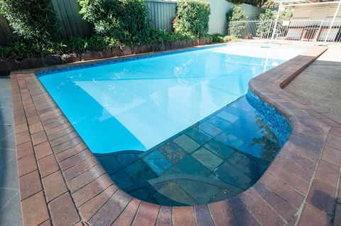 Jacaranda Place Motor Inn - Accommodation Brisbane 2