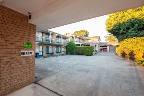Jacaranda Place Motor Inn - Accommodation Brisbane 1