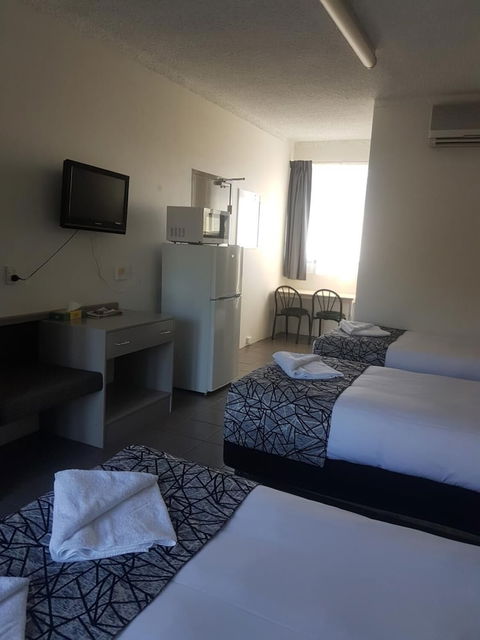 Park Drive Motel - Accommodation Brisbane 5
