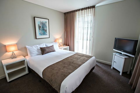 Adelaide DressCircle Apartments North Terrace - Accommodation Brisbane 4