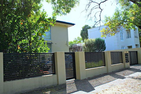 Adelaide DressCircle Apartments Childers Street - Accommodation Brisbane 5