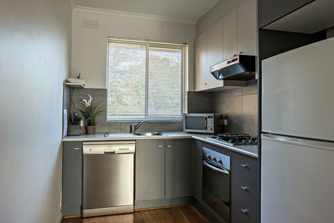 Adelaide DressCircle Apartments Childers Street - Accommodation Brisbane 7