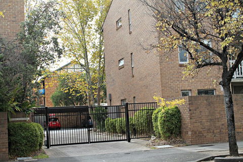 Adelaide Dresscircle Apartments Archer Street - Accommodation Brisbane 4