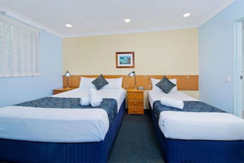 Haven Waters Motel & Apartments - Accommodation Brisbane 0