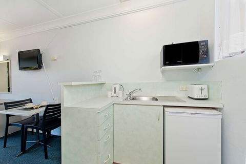 Haven Waters Motel & Apartments - Accommodation Brisbane 4