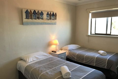 Robetown Motor Inn & Apartments - Accommodation Brisbane 3