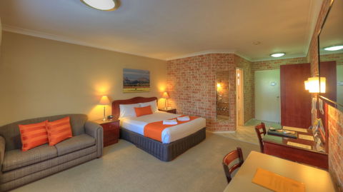 Endeavour Court Motor Inn - Accommodation Brisbane 1