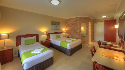 Endeavour Court Motor Inn - Accommodation Brisbane 5