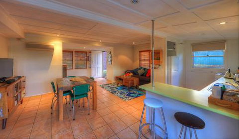 At Remingtons Private Cottages & Lodge - Accommodation Brisbane 4