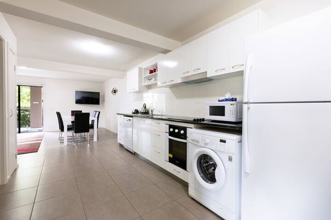 Apex Park Holiday Apartments - Accommodation Brisbane 1