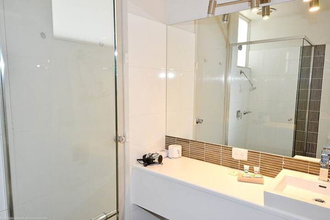 Riverside Ocean Grove - Accommodation Brisbane 6