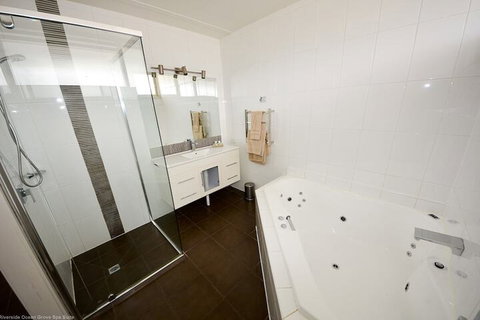 Riverside Ocean Grove - Accommodation Brisbane 5