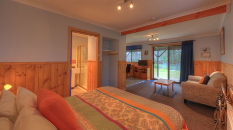 Derwent Bridge Chalets & Studios - Accommodation Brisbane 6