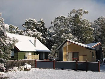 Derwent Bridge Chalets & Studios - Accommodation Brisbane 0