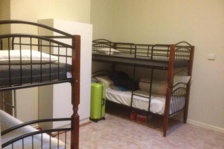 Oldbury WA Accommodation Brisbane