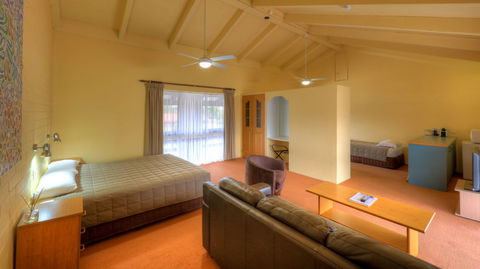 Motel Meneres - Accommodation Brisbane 6