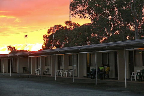 Charles Sturt Motor Inn West Wyalong - Accommodation Brisbane 4