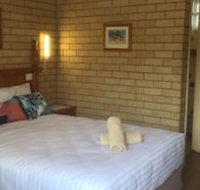 Lake Front Motel - Accommodation Brisbane