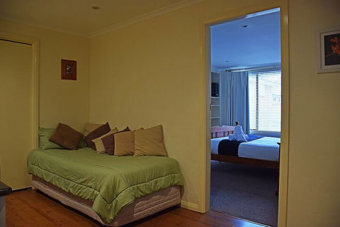 Cole House Apartments - Accommodation Brisbane 7