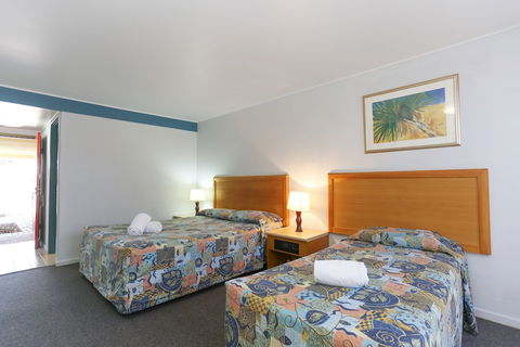 Reef Resort Motel - Accommodation Brisbane 2