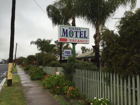 Oasis Motel Peak Hill - Accommodation Brisbane 1