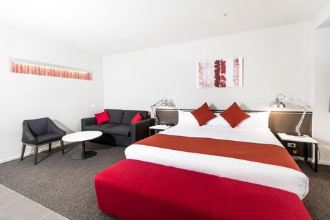 Abode Woden - Accommodation Brisbane 4