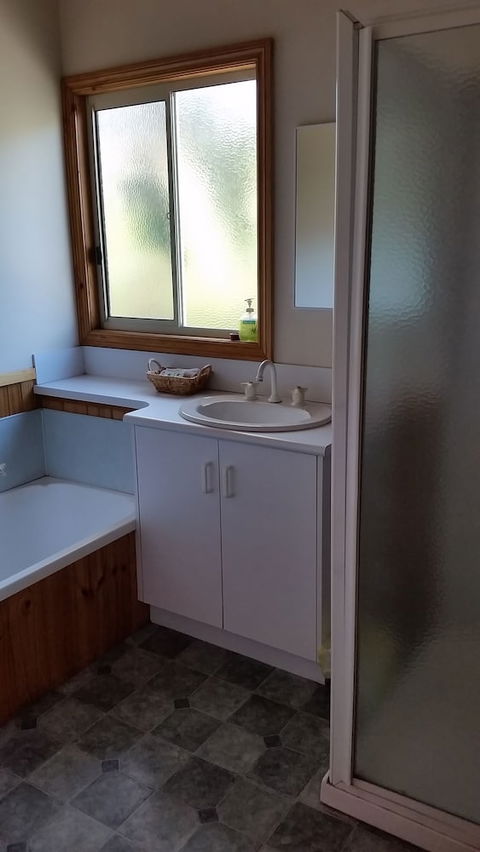 Awonga Cottages - Accommodation Brisbane 5