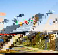 New England Motor Lodge - Accommodation Brisbane