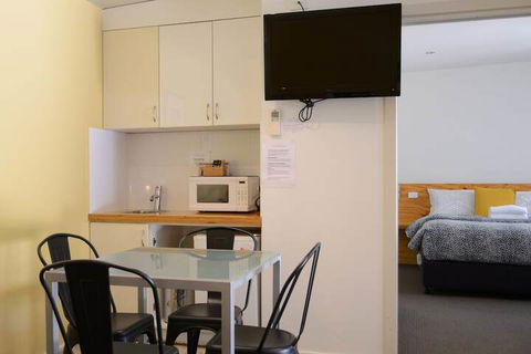 Motel On Alpine - Accommodation Brisbane 5