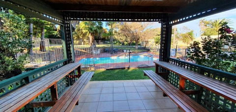 Acclaim Pine Grove Holiday Park - Accommodation Brisbane 3