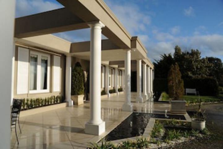 Mount Eliza VIC Accommodation Brisbane
