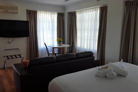 Timbertown Resort & Motel - Accommodation Brisbane 7