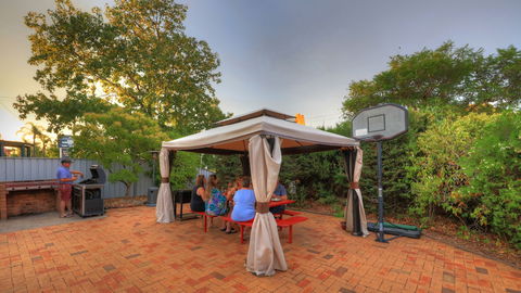 Shearing Shed Motor Inn - Accommodation Brisbane 2
