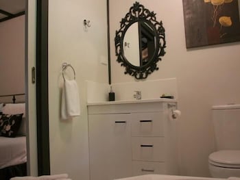Tudor Cottages Mt Dandenong - Accommodation Brisbane 3
