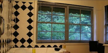 Tudor Cottages Mt Dandenong - Accommodation Brisbane 5