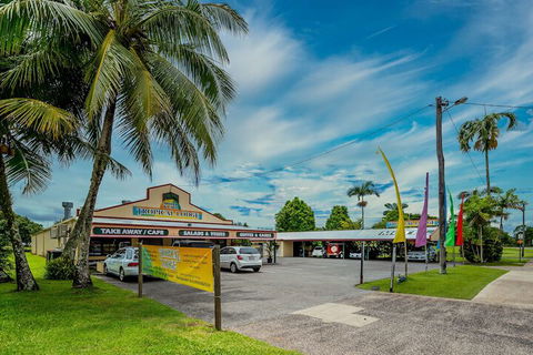 Tropical Lodge - Accommodation Brisbane 2